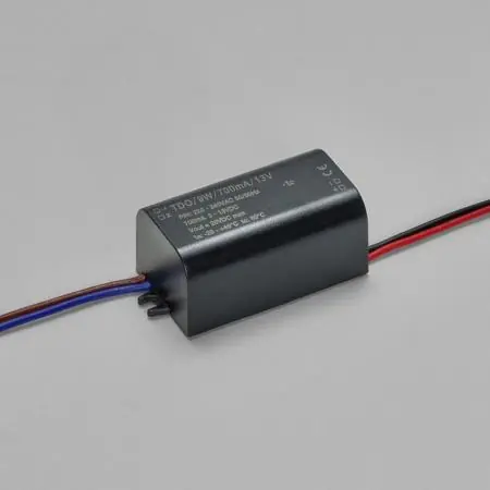 Helestra LED Netzteil 6050 - LED-Konverter on / off 9 W, 700mA, 13V für Helstra EBL PIC Markenprodukt