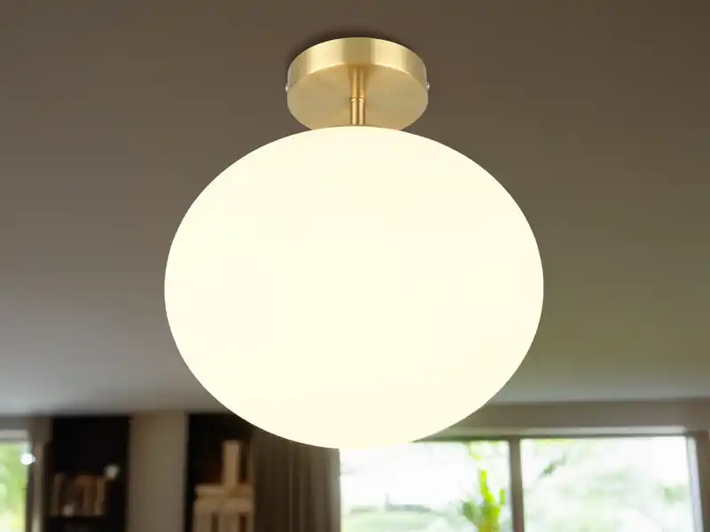 Garantierte Lieferung meineWunschleuchte Kleine Retro LED Deckenleuchte Messing mit Glaskugel, Ø 30cm